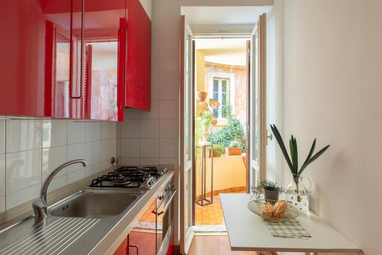 Iflat Red Roman Apartament Ngoại thất bức ảnh