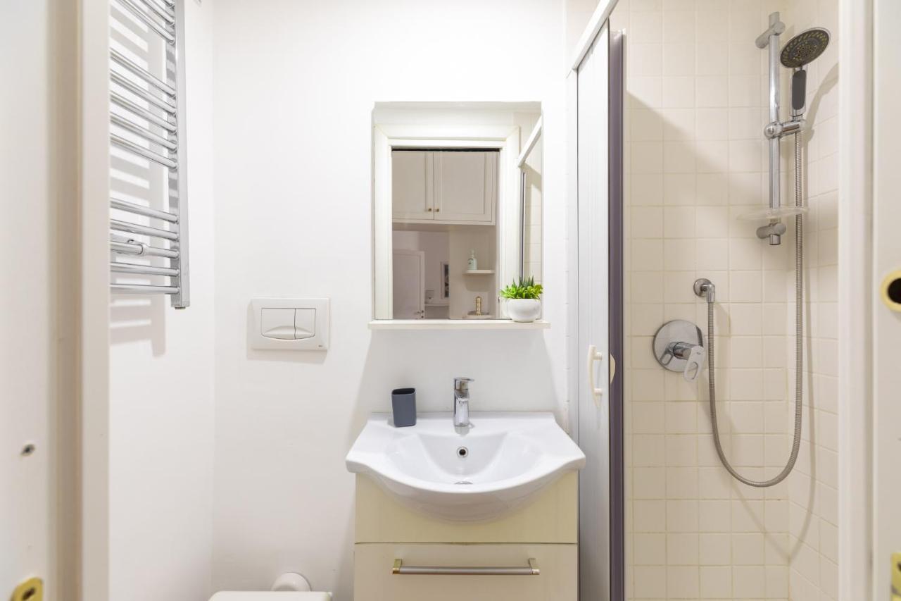 Iflat Red Roman Apartament Ngoại thất bức ảnh