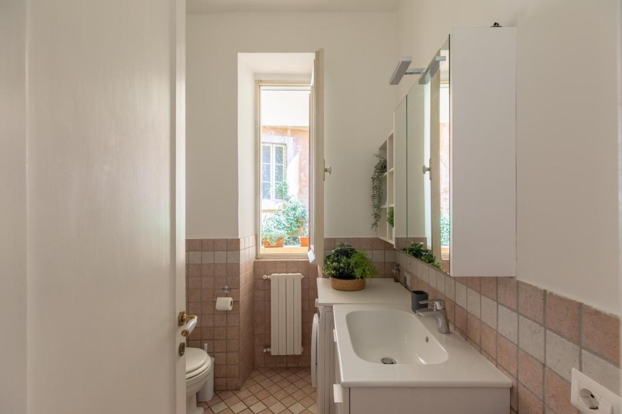 Iflat Red Roman Apartament Ngoại thất bức ảnh